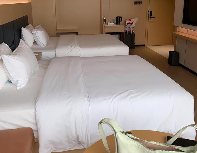 海亲子游5天4晚价格跟团五日游报价开元棋牌北海亲子跟团游多少钱?北(图1) 海亲子游5天4晚价格跟团五日游报价开元棋牌北海亲子跟团游多少钱?北(图1)